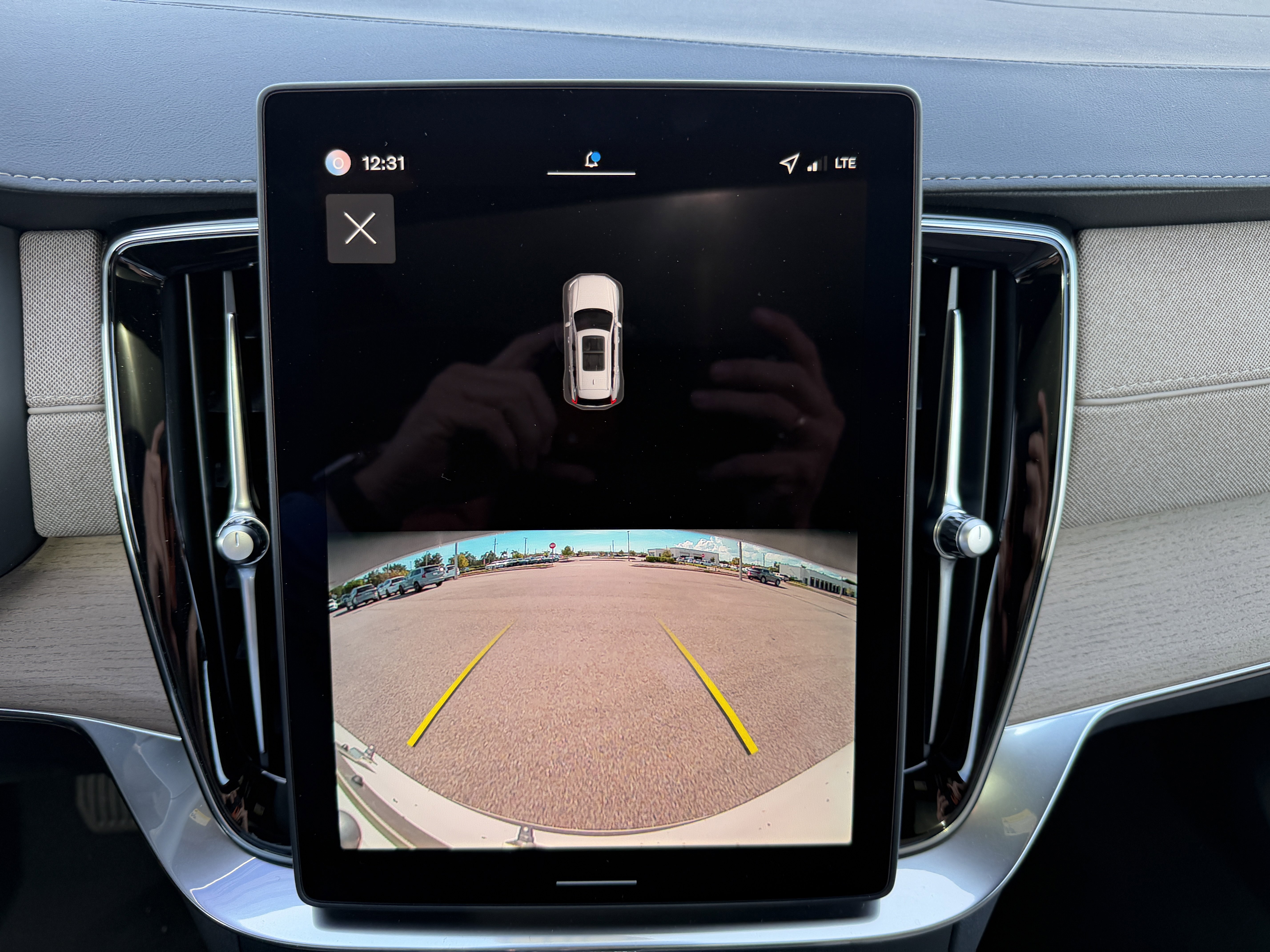 New 2026 Volvo XC90 B5 Core w/ Protection Package image 21