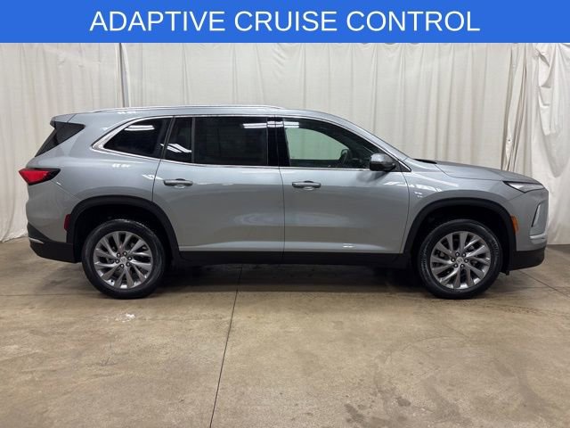 Used 2025 Buick Enclave Preferred image 2