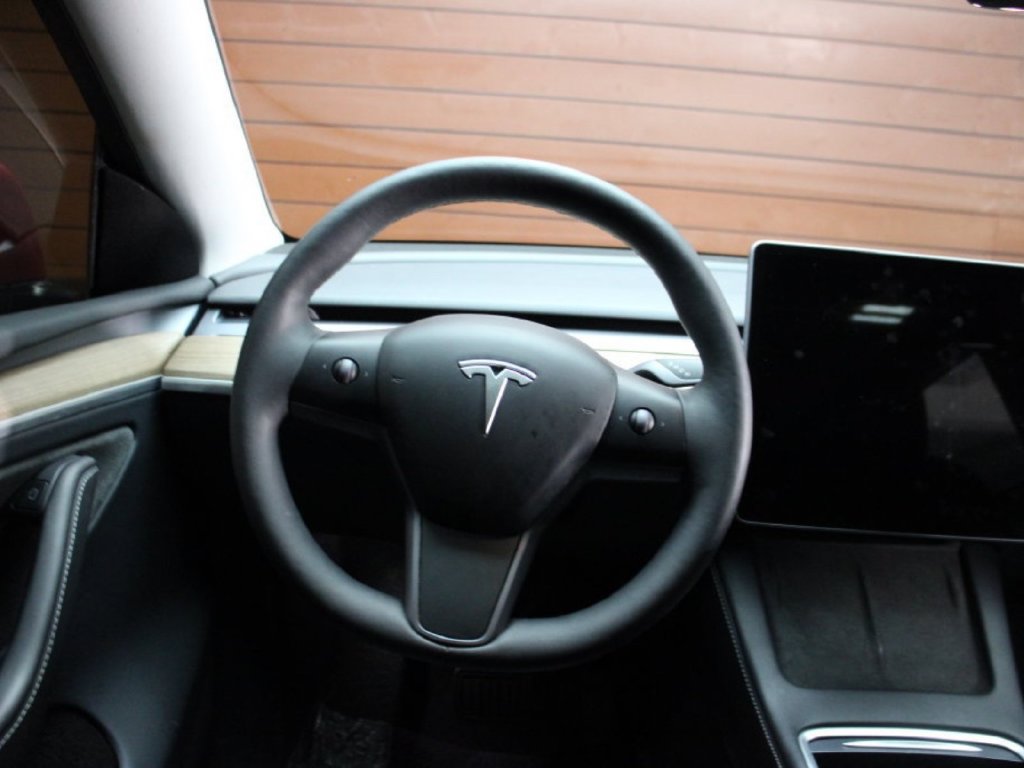 Used 2023 Tesla Model Y Long Range AWD/4WD image 14