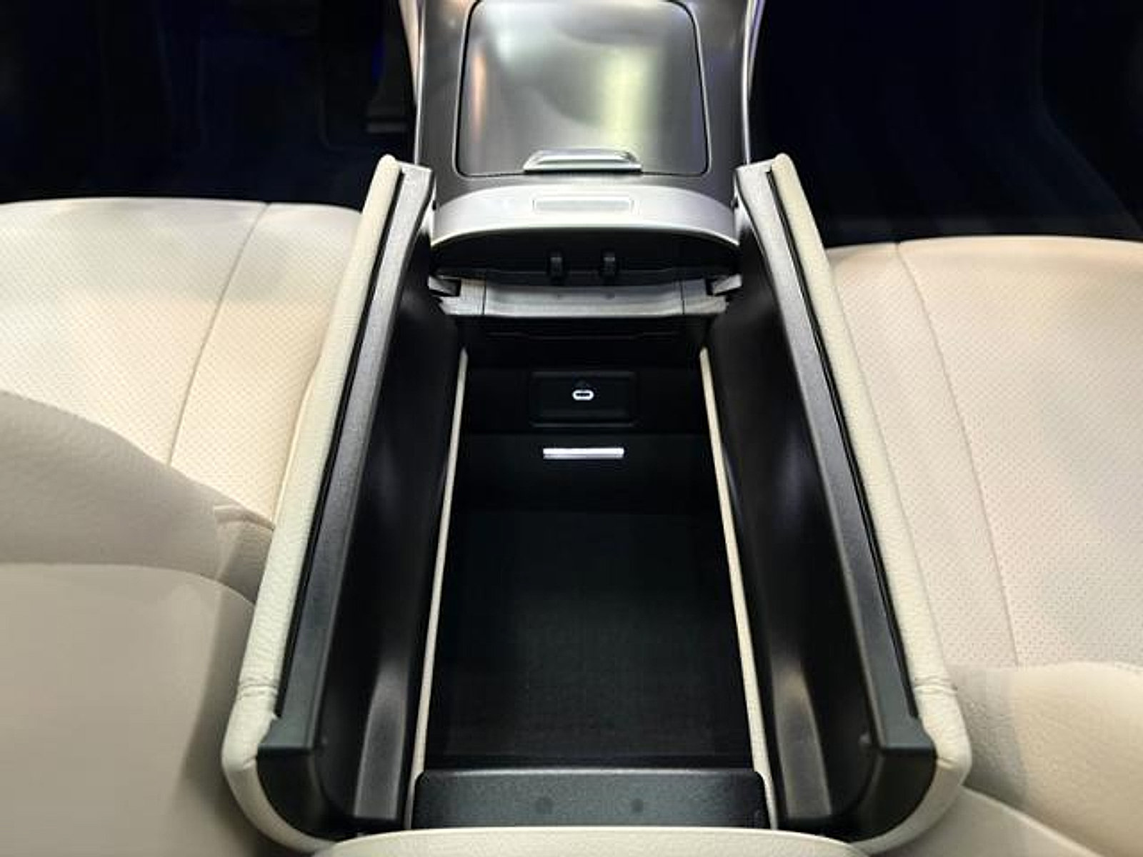 New 2026 Mercedes-Benz CLE 300 4MATIC Coupe image 28