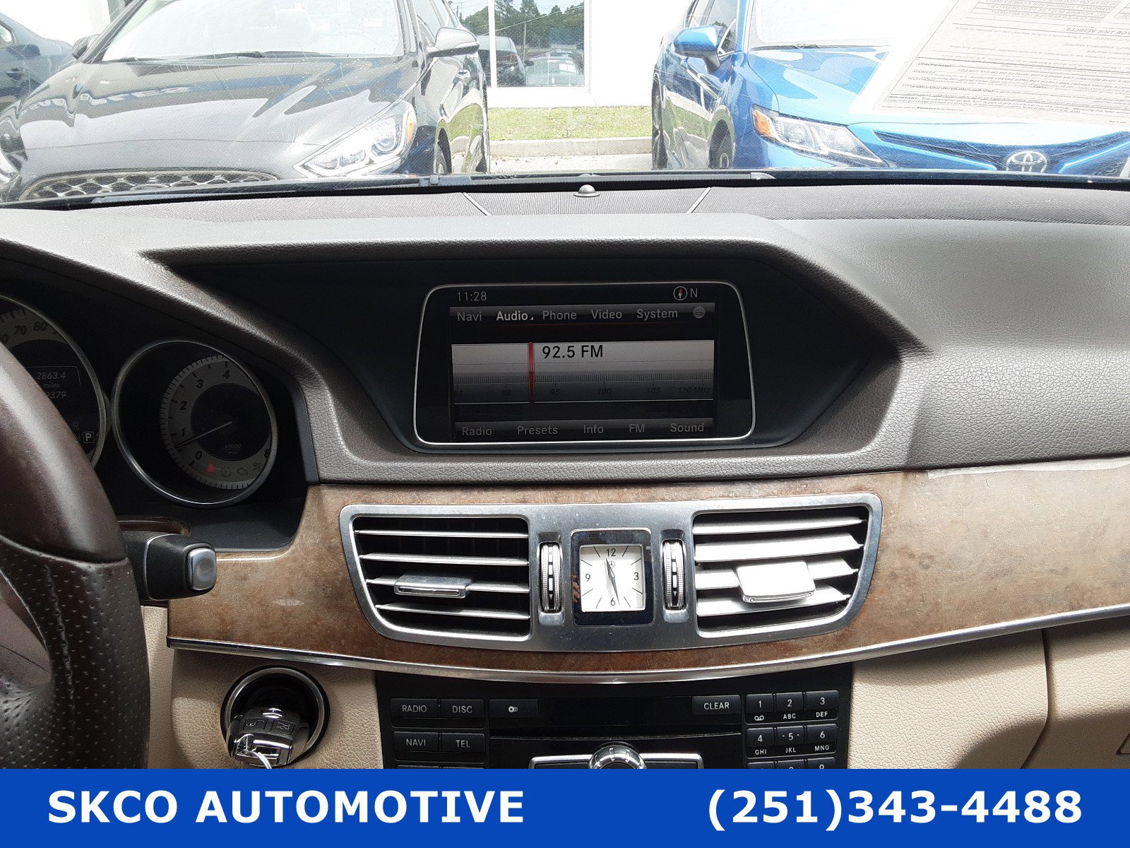 Used 2014 Mercedes-Benz E 350 4MATIC Sedan image 16