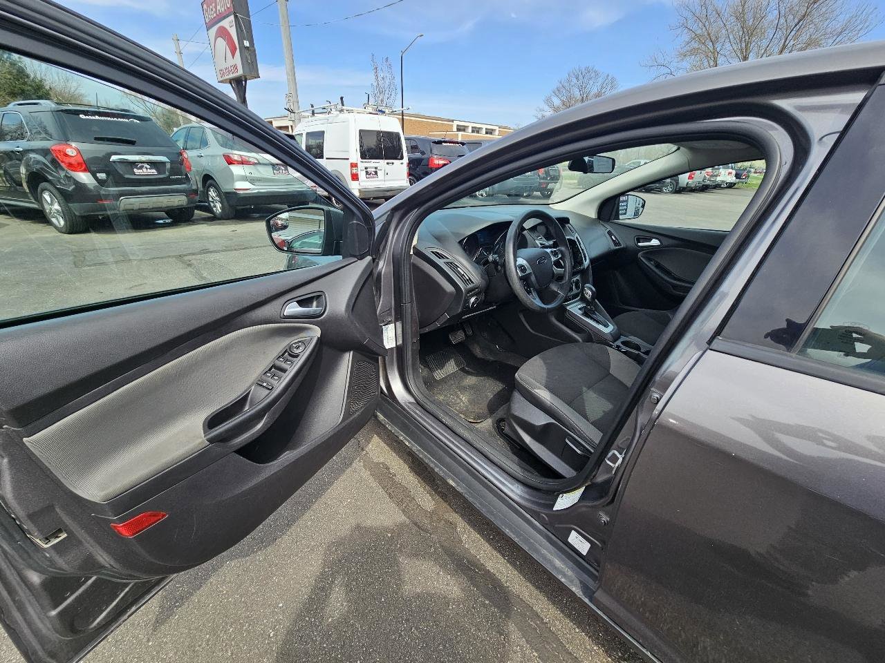 Used 2014 Ford Focus SE image 18