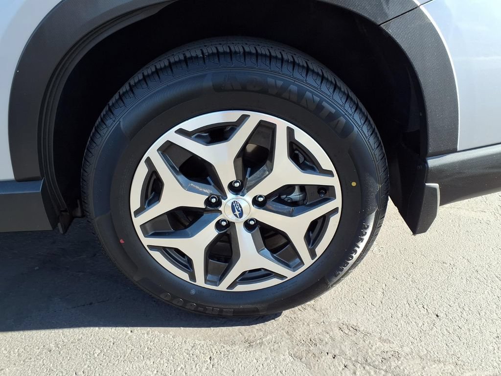 Certified 2024 Subaru Forester Premium AWD/4WD image 14