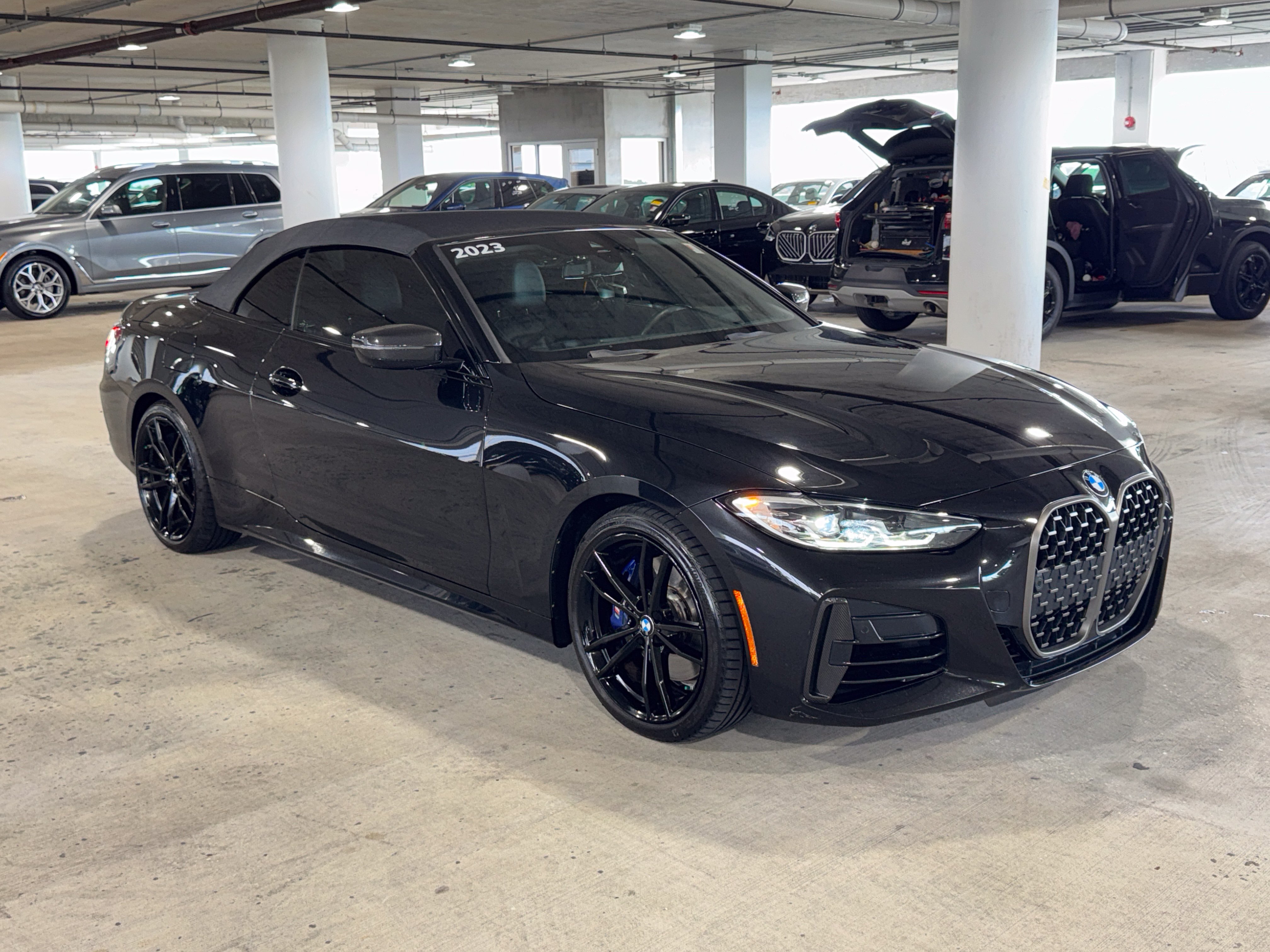 Used 2023 BMW 440i xDrive Convertible w/ M Carbon Exterior Package AWD/4WD image 2