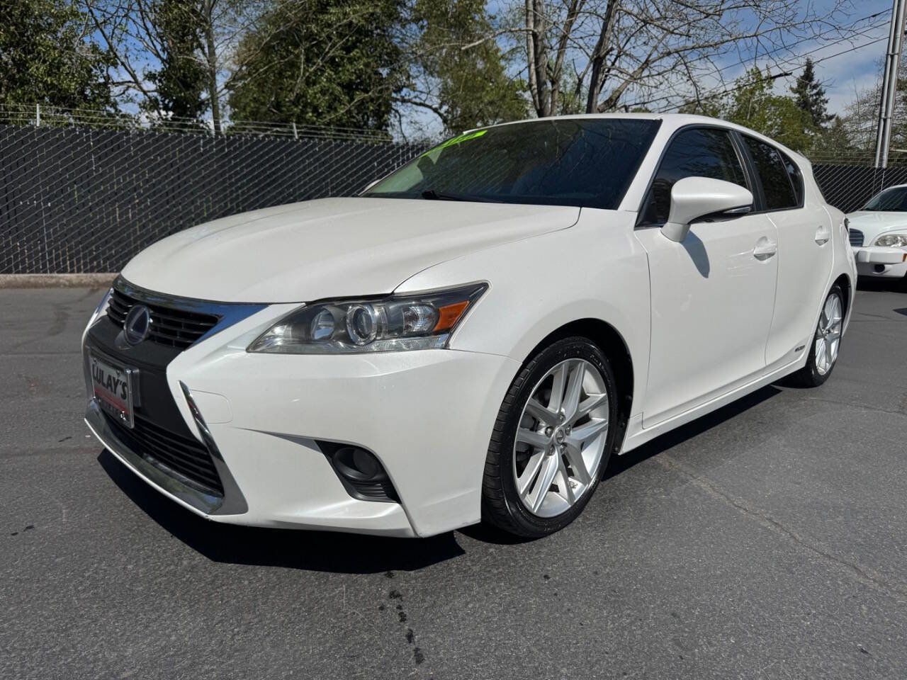Used 2017 Lexus CT 200h w/ Seat Comfort Package image 1