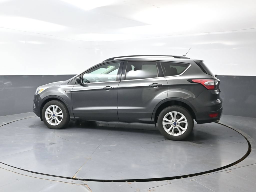 Used 2018 Ford Escape SE w/ SE Sync 3 Package FWD image 10