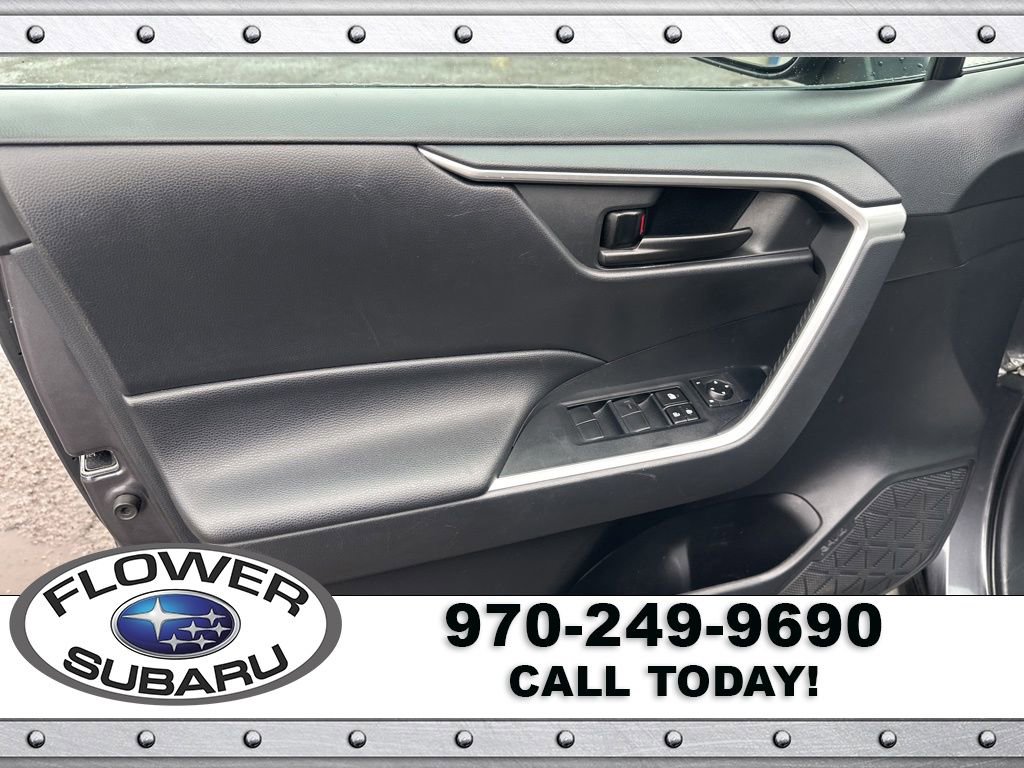 Used 2019 Toyota RAV4 LE image 23