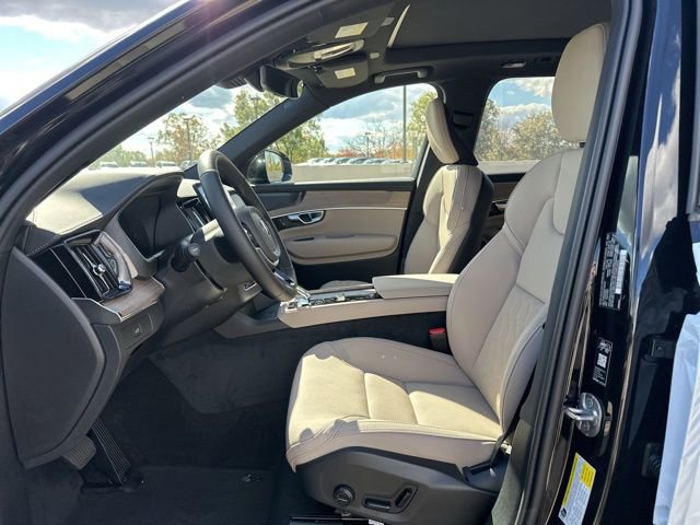 New 2026 Volvo XC90 B5 Plus w/ Protection Package image 13