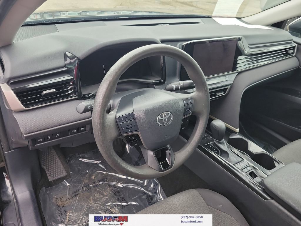 Used 2025 Toyota Camry LE FWD image 16