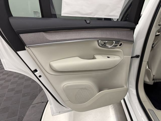 New 2026 Volvo XC90 T8 Ultra w/ Protection Package Premier image 23