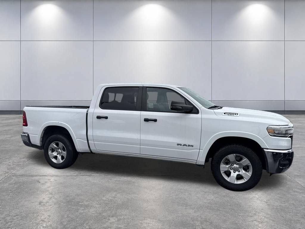 Used 2025 RAM 1500 Big Horn AWD/4WD image 4