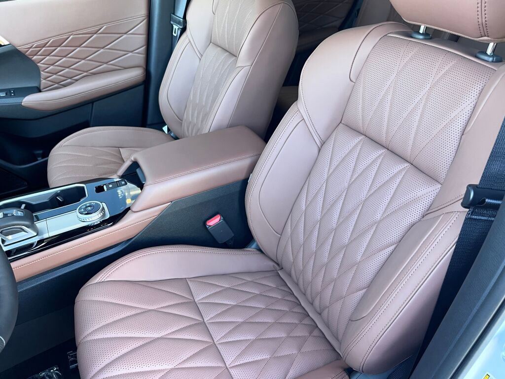 New 2025 Mitsubishi Outlander SEL image 13