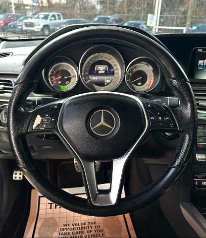 Used 2016 Mercedes-Benz E 400 Sedan image 13