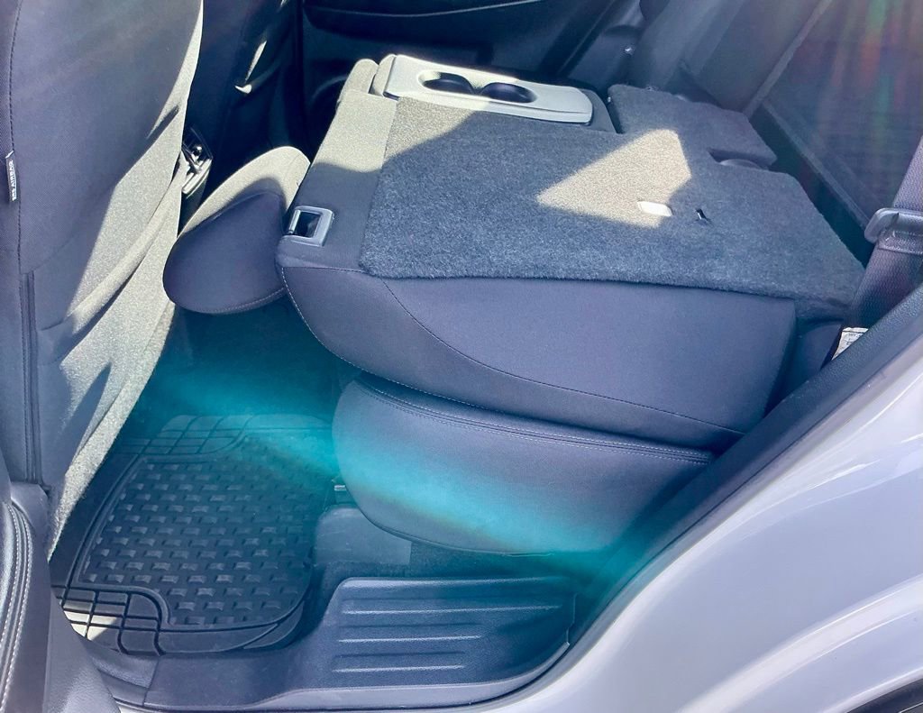 Used 2017 Nissan Rogue S image 28