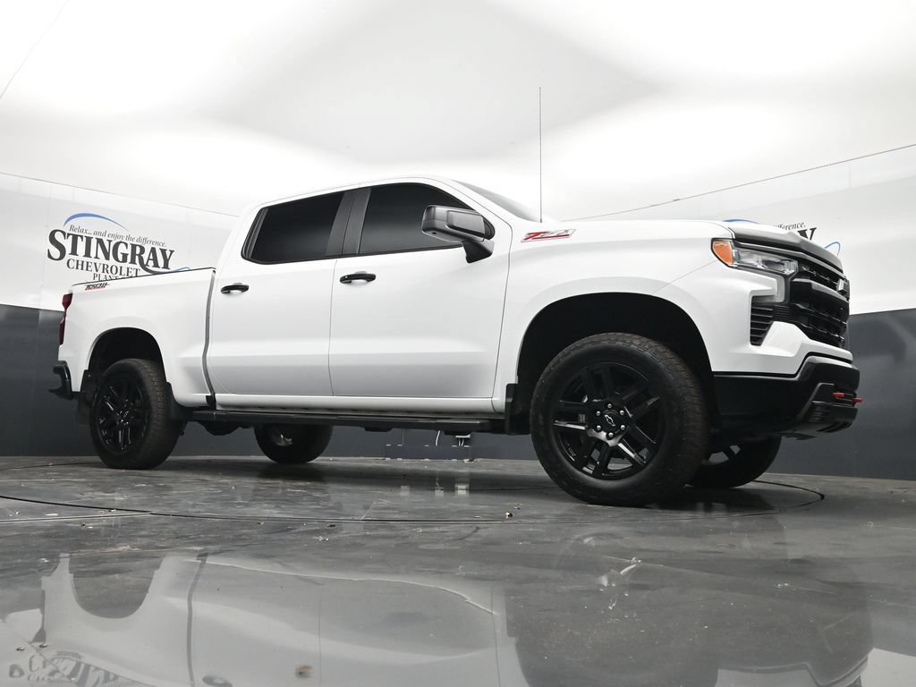 Used 2022 Chevrolet Silverado 1500 LT Trail Boss w/ LPO, Dark Essentials Package AWD/4WD image 26
