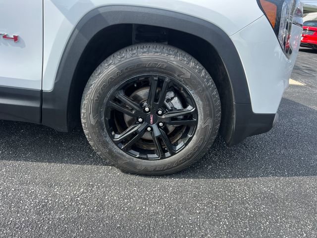 Used 2023 GMC Terrain AT4 image 31