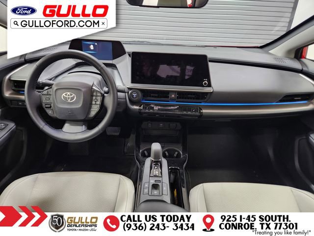 Used 2024 Toyota Prius XLE FWD image 11