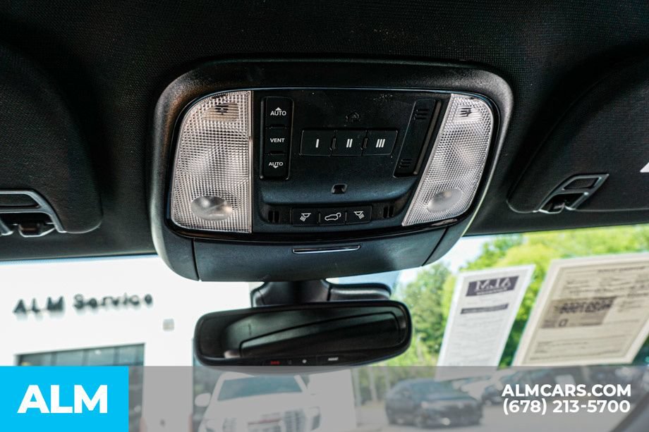 Used 2024 Dodge Durango GT RWD image 36