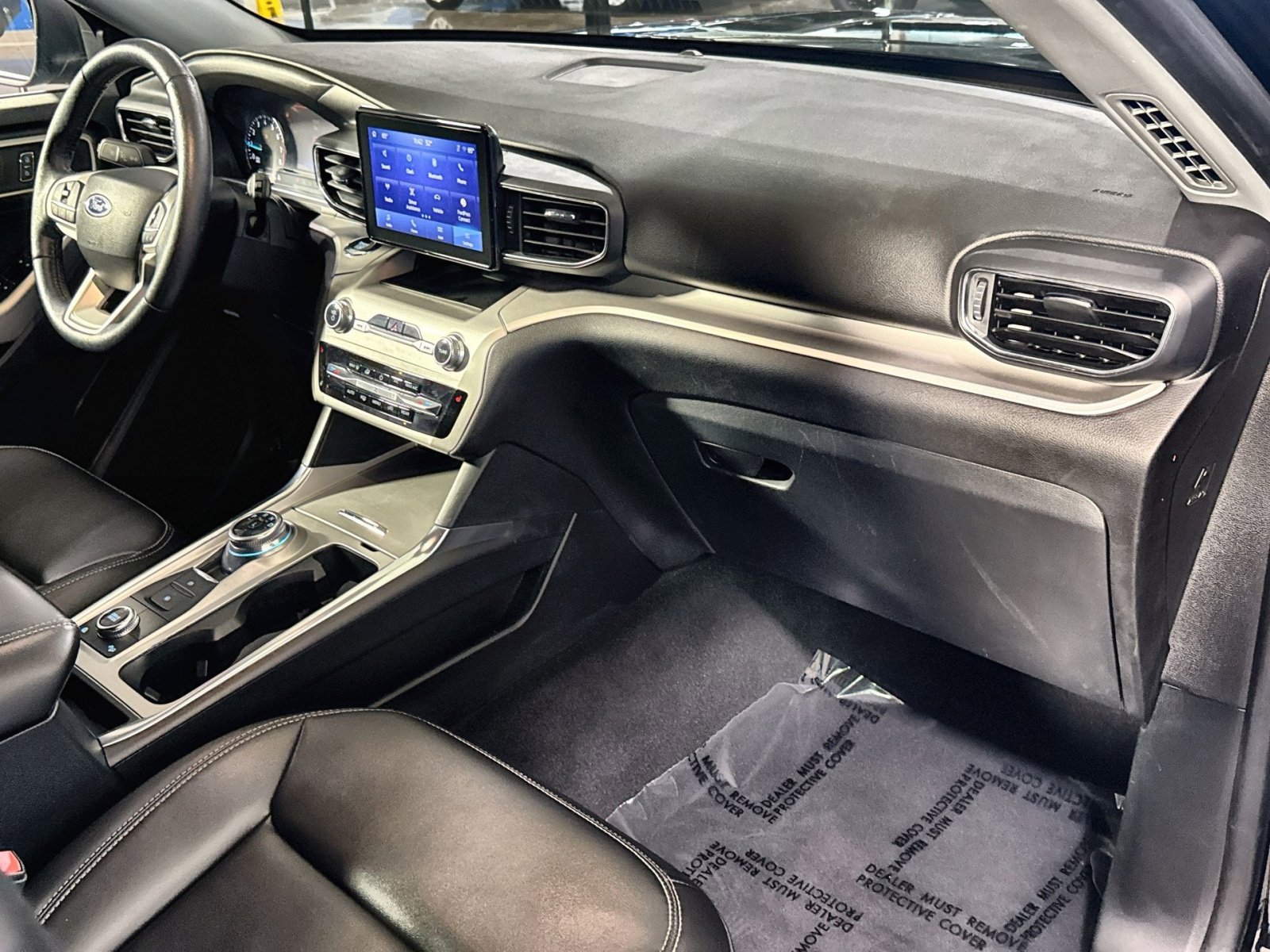 Used 2022 Ford Explorer XLT w/ Equipment Group 202A image 35