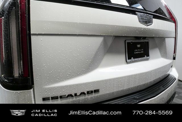 Used 2023 Cadillac Escalade ESV Sport Platinum w/ LPO, ONYX Package image 35