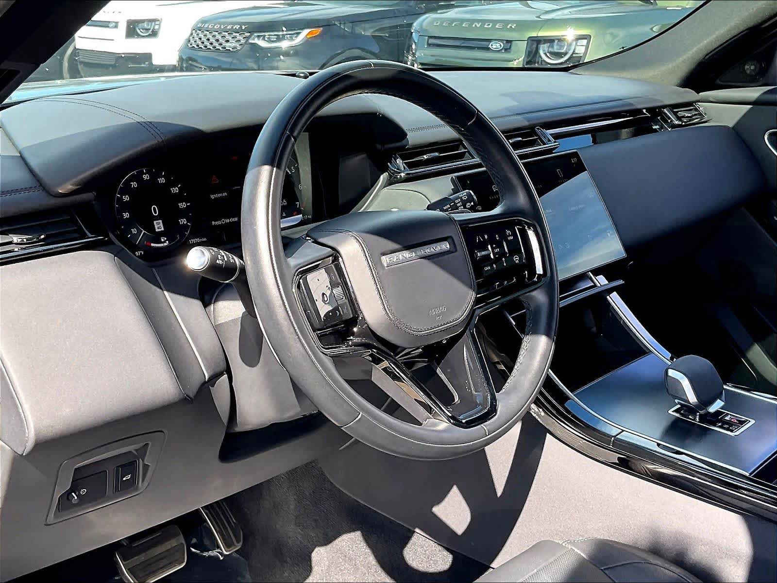 Used 2026 Land Rover Range Rover Velar Dynamic SE AWD/4WD image 19
