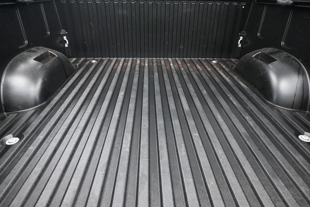 Used 2024 Toyota Tundra Limited AWD/4WD image 17
