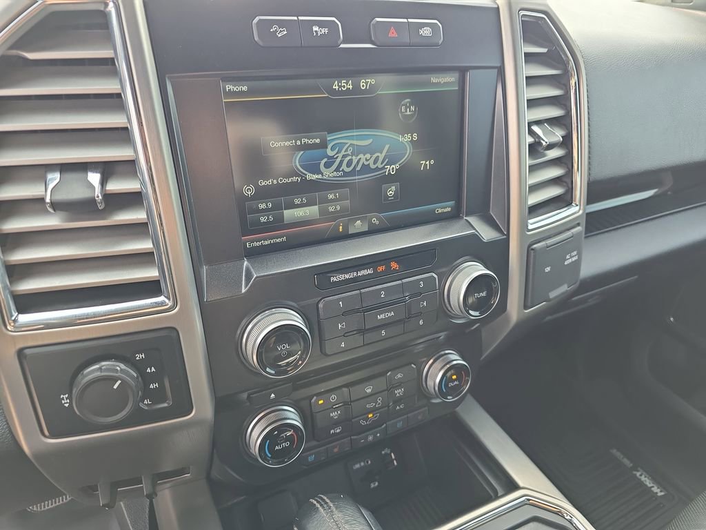 Used 2015 Ford F150 Platinum w/ Equipment Group 701A Luxury image 19