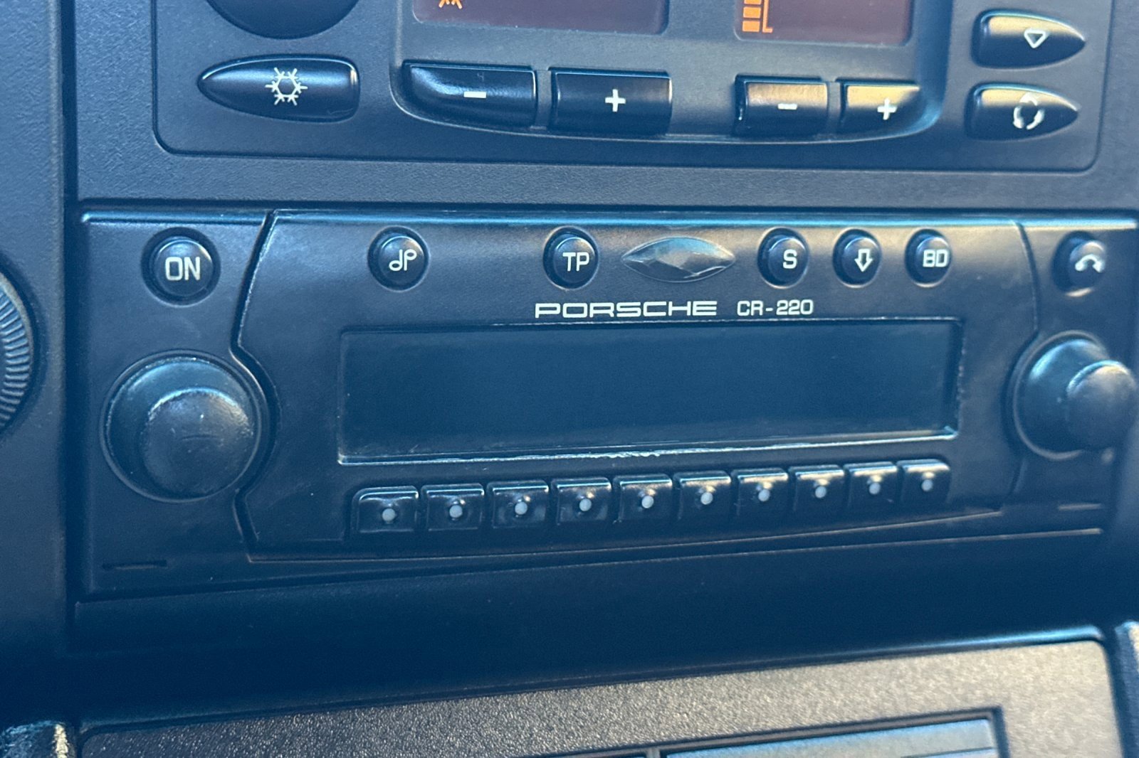 Used 2002 Porsche 911 Carrera 4 image 23