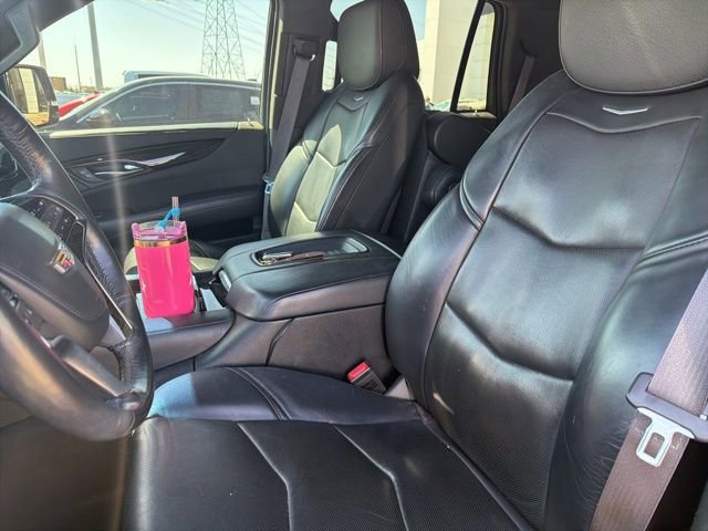Used 2016 Cadillac Escalade Platinum image 5