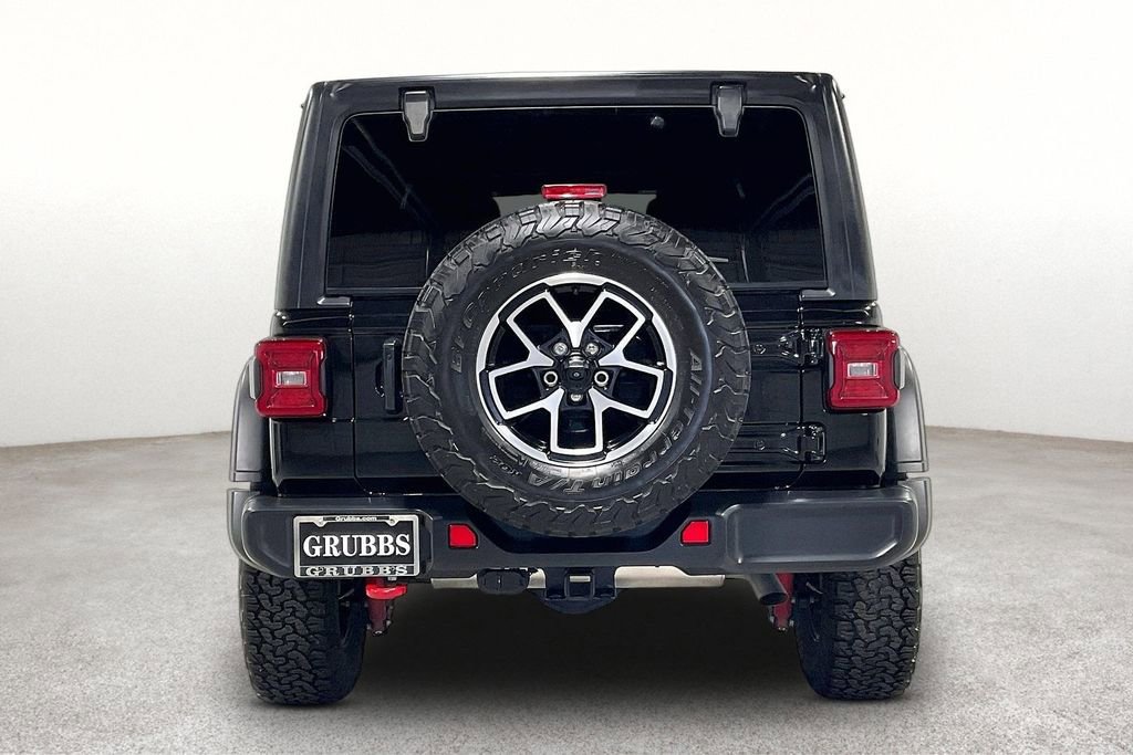 Used 2024 Jeep Wrangler Unlimited Rubicon w/ Convenience Group AWD/4WD image 5
