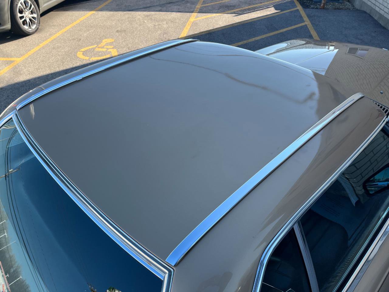 Used 1987 Mercedes-Benz 560 SL image 23