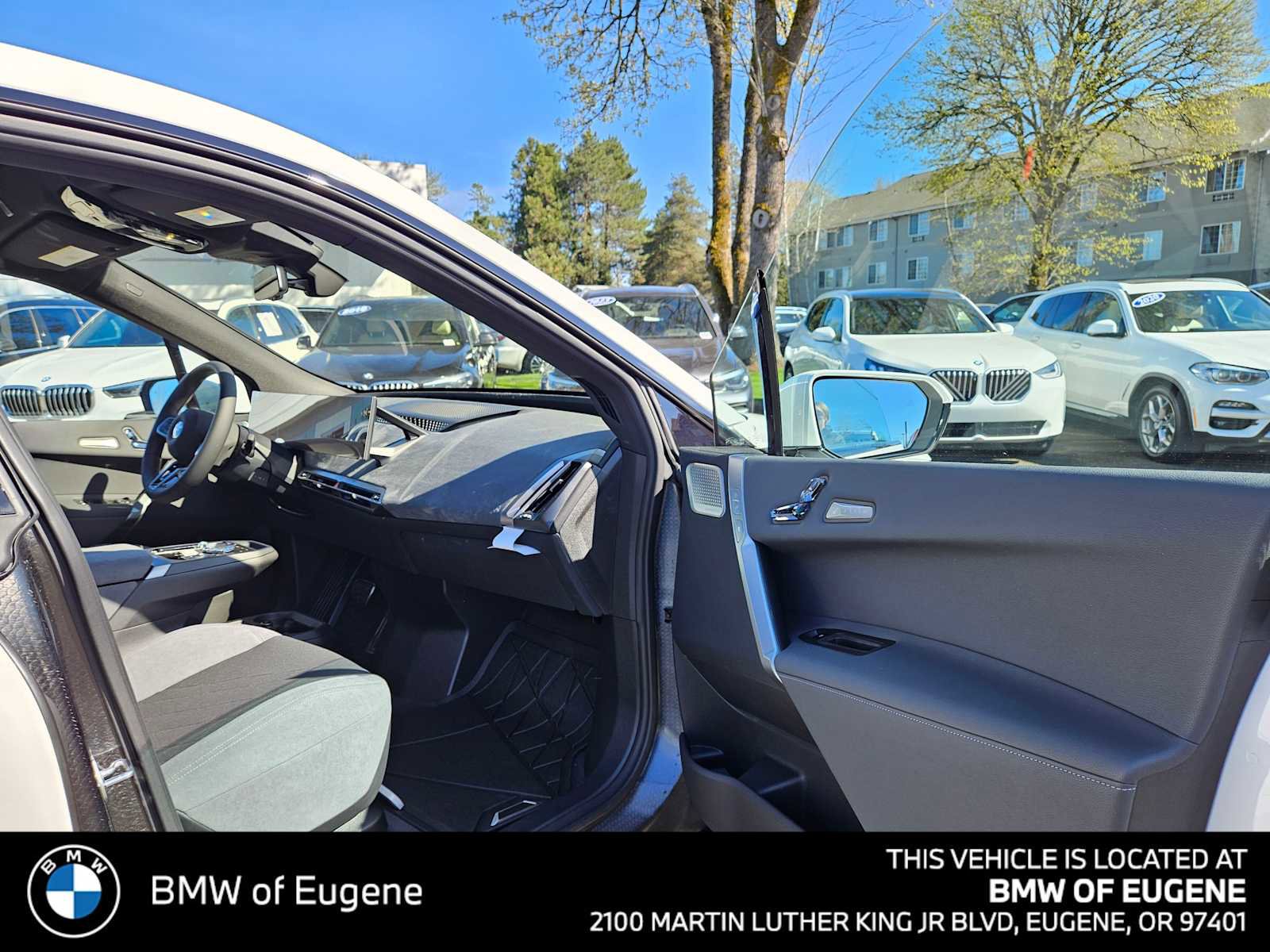 New 2026 BMW iX xDrive45 w/ M Sport Package image 10
