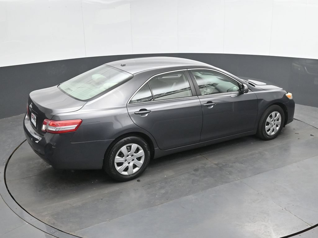 Used 2010 Toyota Camry LE FWD image 24