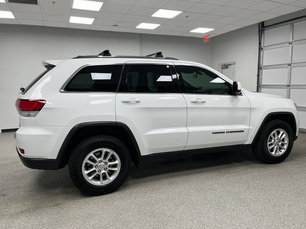 Used 2020 Jeep Grand Cherokee Laredo AWD/4WD image 11