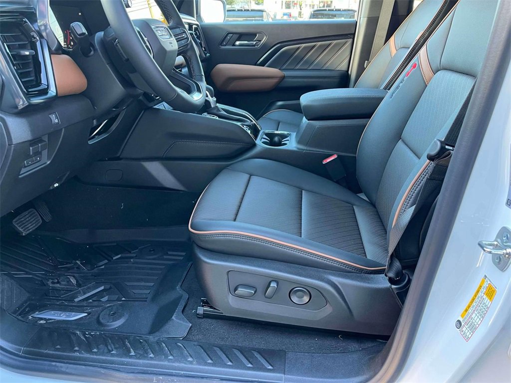 New 2026 GMC Canyon AT4 w/ Technology Plus Package image 21