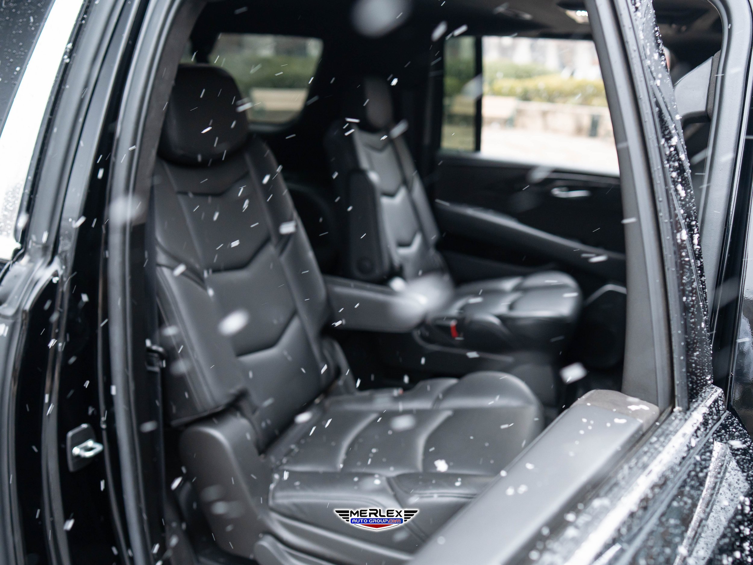 Used 2019 Cadillac Escalade ESV Platinum AWD/4WD image 18
