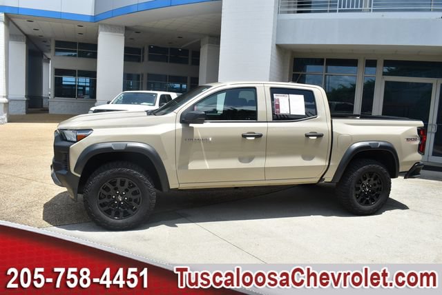 Used 2024 Chevrolet Colorado Trail Boss w/ Advanced Trailering Package AWD/4WD image 6
