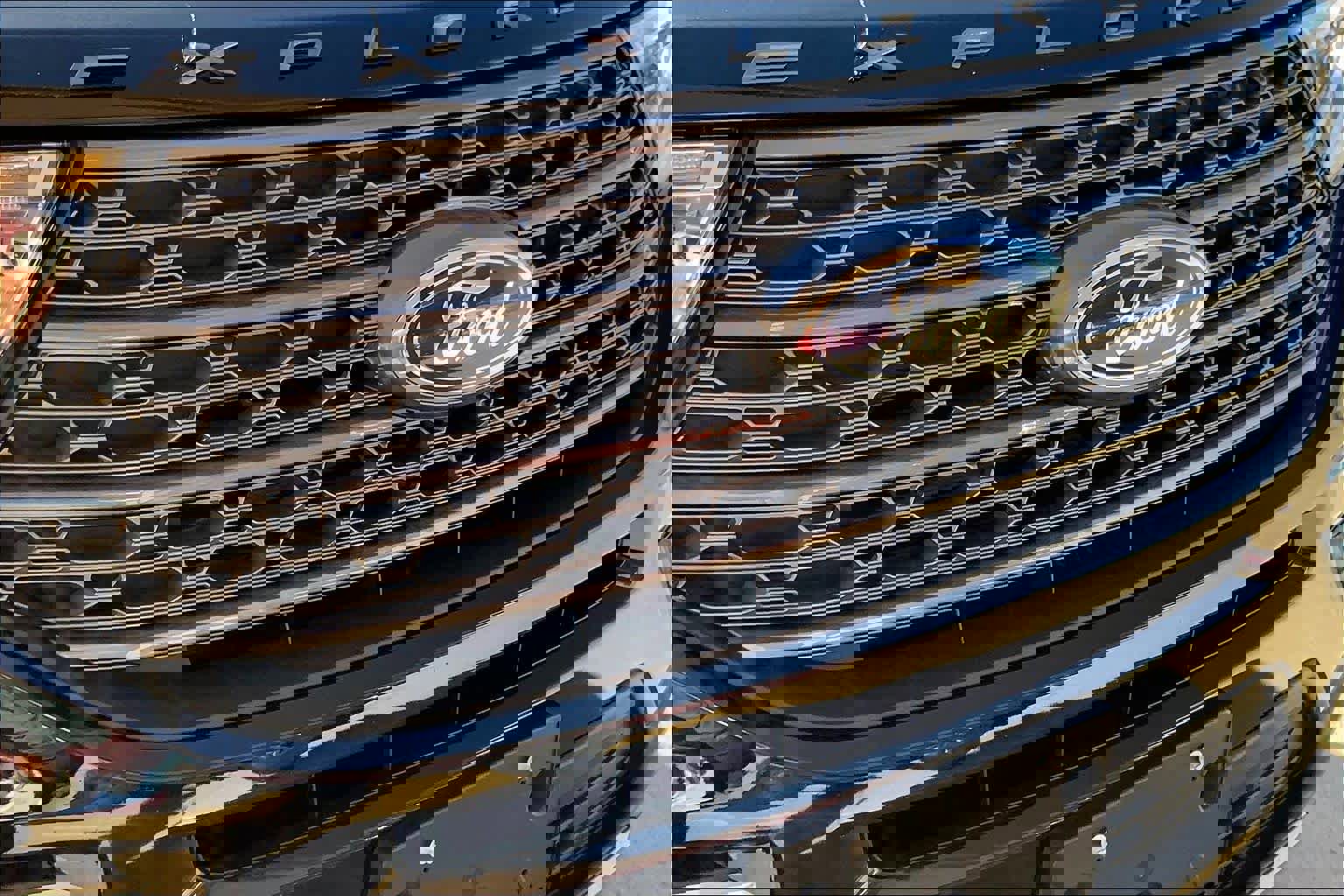 Used 2022 Ford Explorer XLT w/ Equipment Group 202A image 30