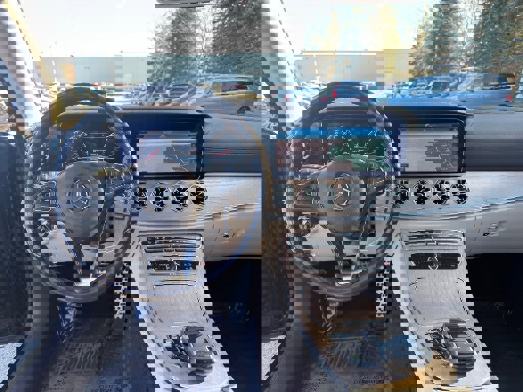 Used 2018 Mercedes-Benz E 400 4MATIC Coupe image 17