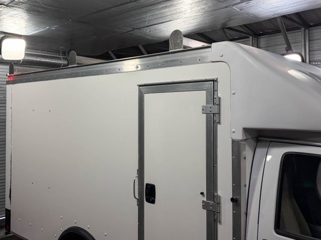 Used 2022 GMC Savana 3500 w/ Power Convenience Package image 11