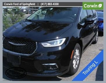 Used 2024 Chrysler Pacifica Touring-L FWD image 1