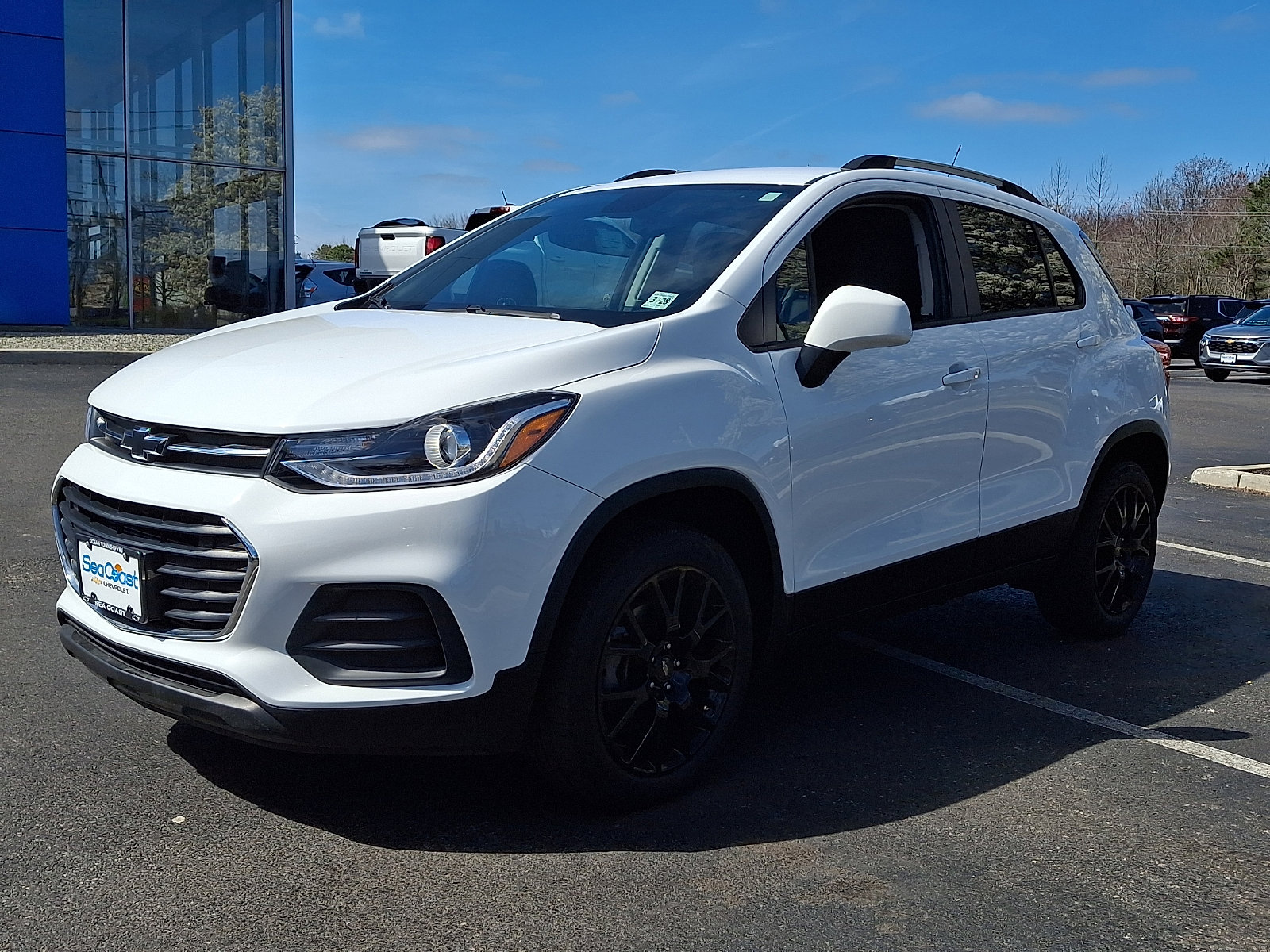 Used 2022 Chevrolet Trax LT w/ Sport Edition image 3