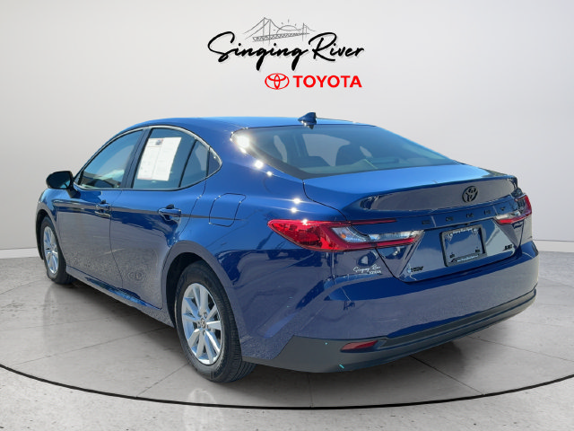 Used 2026 Toyota Camry LE FWD image 5