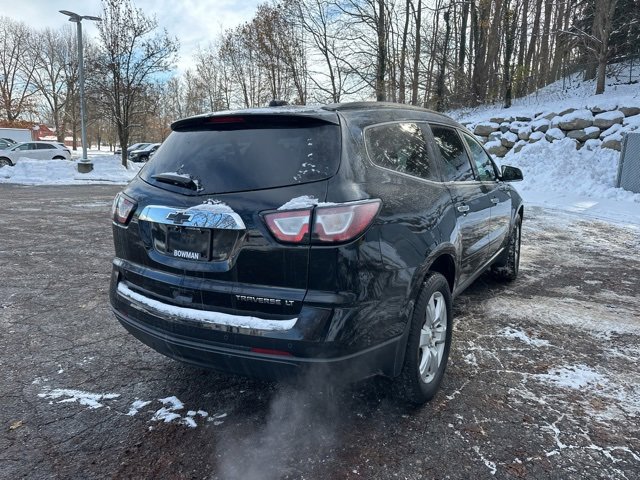 Used 2016 Chevrolet Traverse LT w/ Style and Technology Package image 5