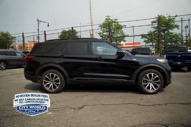 Certified 2023 Ford Explorer ST-Line w/ Class IV Trailer Tow Package AWD/4WD image 3