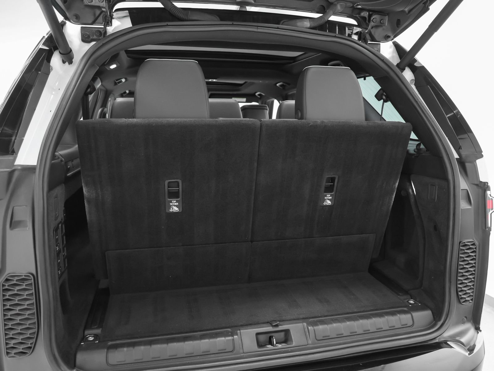 Used 2022 Land Rover Discovery S R-Dynamic AWD/4WD image 21