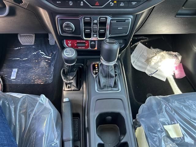 New 2025 Jeep Gladiator Sport AWD/4WD image 20