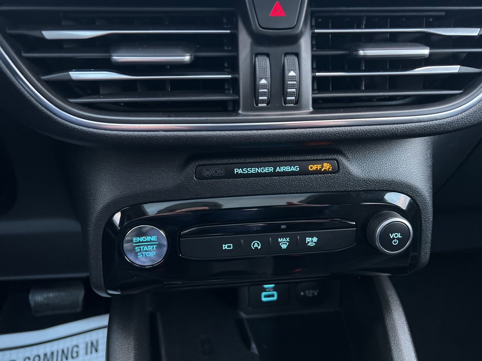 Used 2023 Ford Escape Active w/ Tech Pack #2 image 29