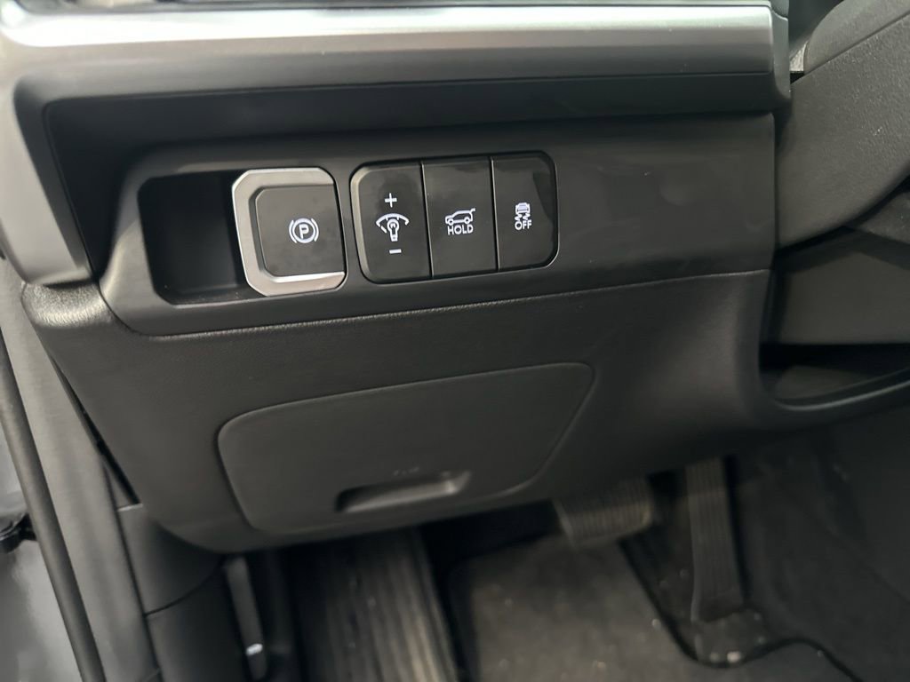 Used 2026 Hyundai Santa Fe SEL FWD image 30