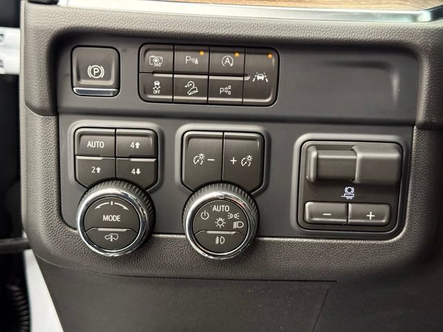 New 2026 Chevrolet Tahoe High Country AWD/4WD image 39